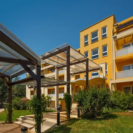 Garden Istra Plava Laguna فندق 4*
