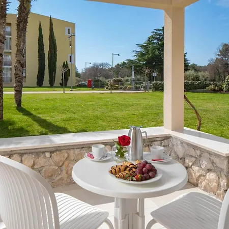 Otel Garden Istra Plava Laguna 4*